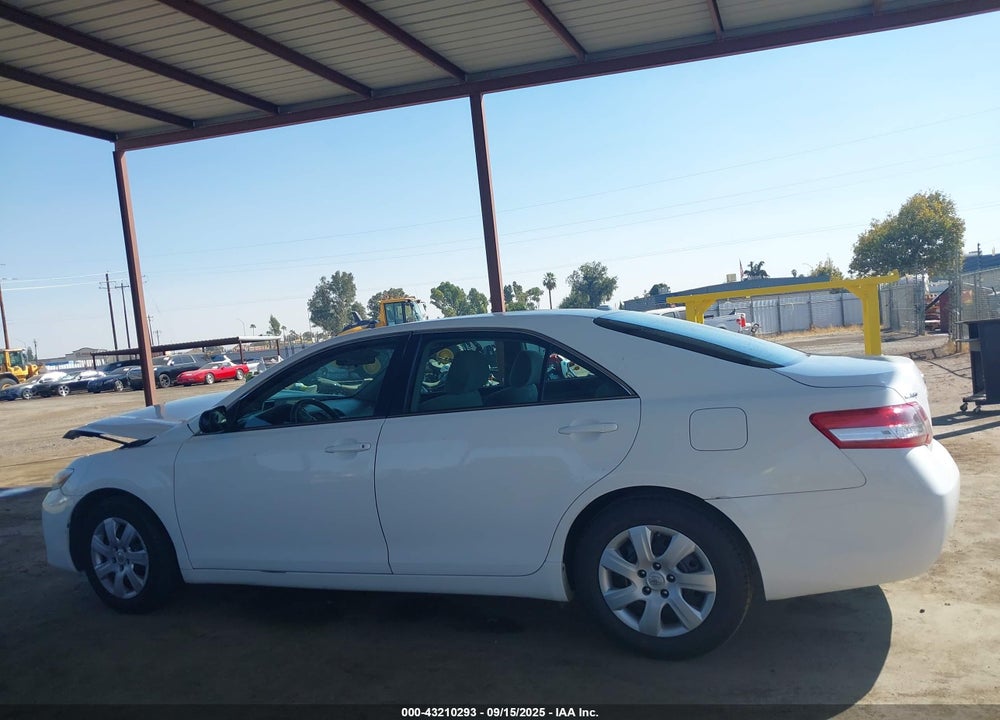 2011 TOYOTA CAMRY VIN: 4T1BF3EKXBU655700