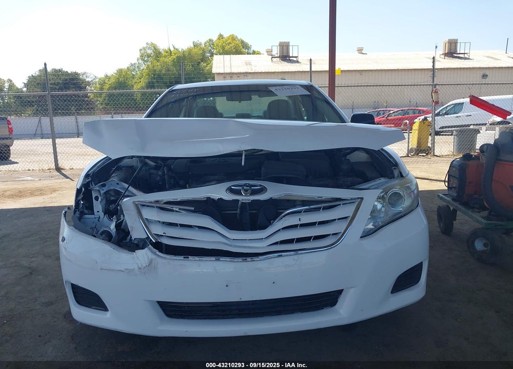 2011 TOYOTA CAMRY VIN: 4T1BF3EKXBU655700