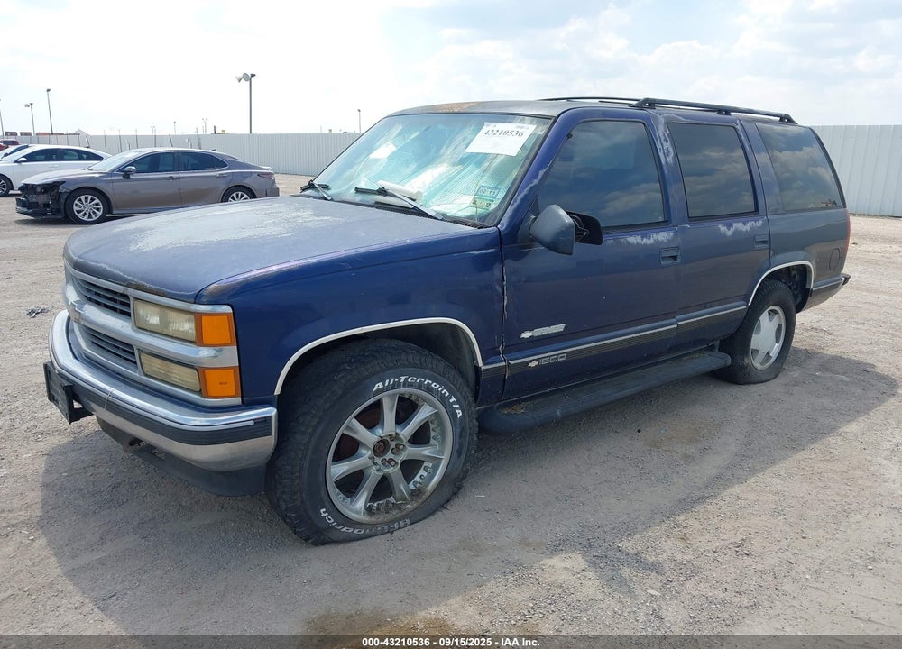 1996 CHEVROLET TAHOE VIN: 1GNEK13R2TJ344273