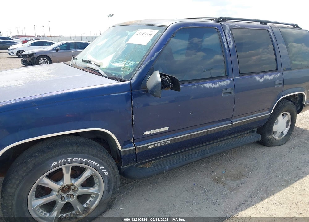 1996 CHEVROLET TAHOE VIN: 1GNEK13R2TJ344273