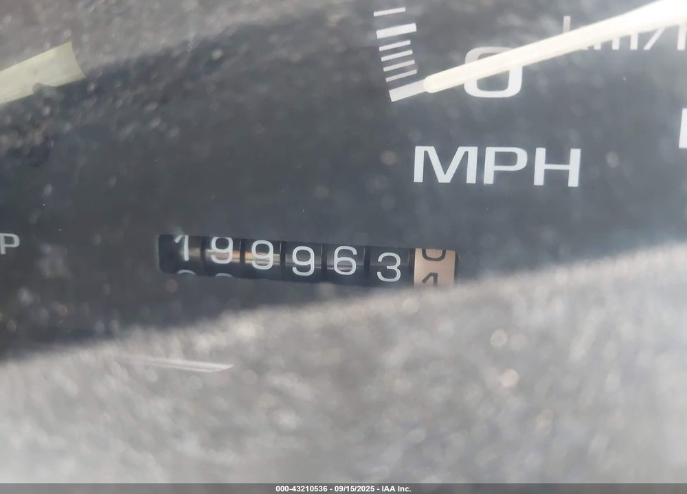 1996 CHEVROLET TAHOE VIN: 1GNEK13R2TJ344273