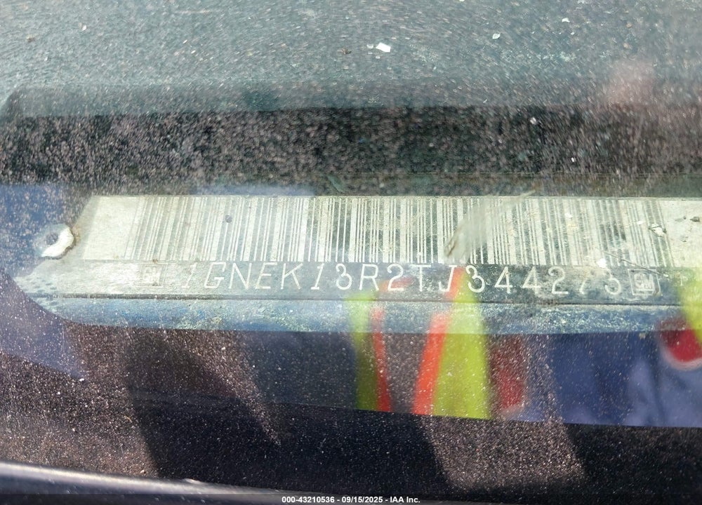 1996 CHEVROLET TAHOE VIN: 1GNEK13R2TJ344273