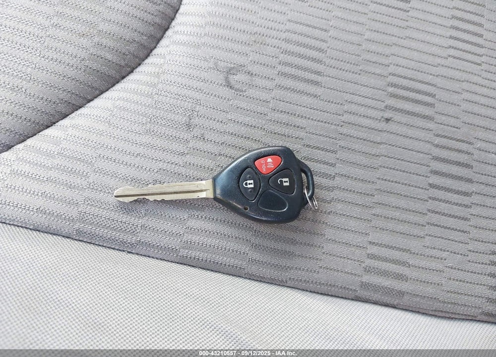 2010 TOYOTA RAV4 VIN: 2T3BF4DV0AW051581