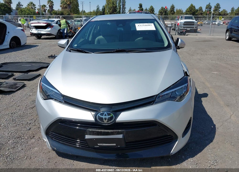 2019 TOYOTA COROLLA LE VIN: 2T1BURHE9KC161022