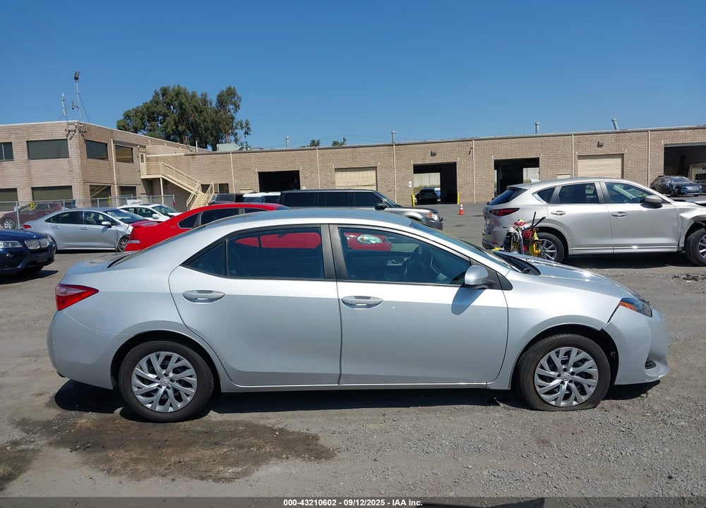 2019 TOYOTA COROLLA LE VIN: 2T1BURHE9KC161022
