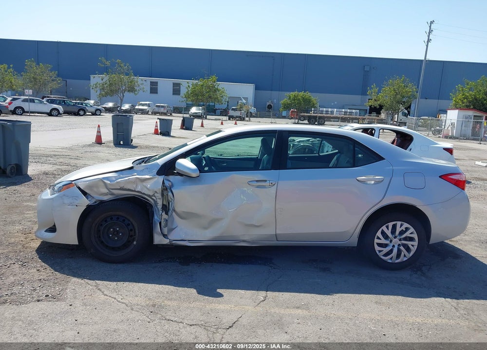 2019 TOYOTA COROLLA LE VIN: 2T1BURHE9KC161022