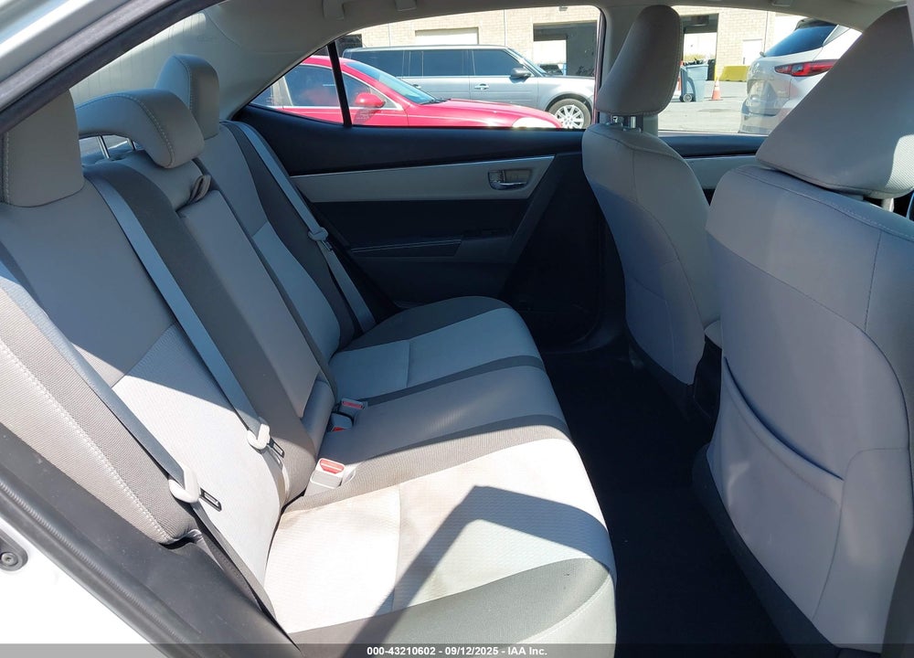 2019 TOYOTA COROLLA LE VIN: 2T1BURHE9KC161022