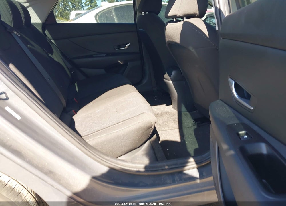 2023 HYUNDAI ELANTRA VIN: KMHLL4AG4PU573456