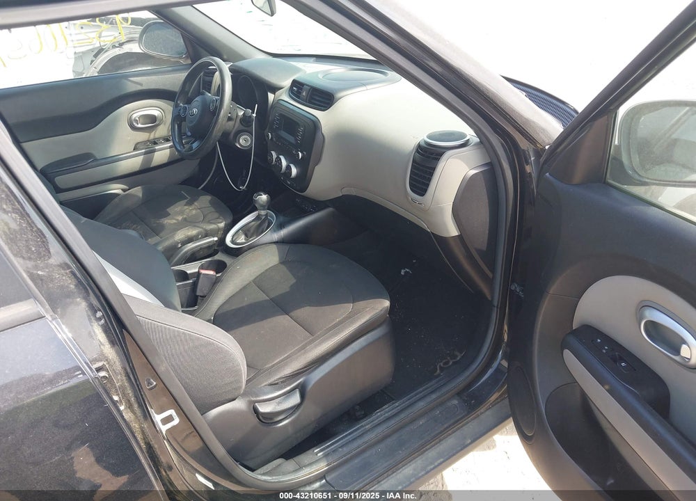 2014 KIA SOUL VIN: KNDJN2A24E7067927