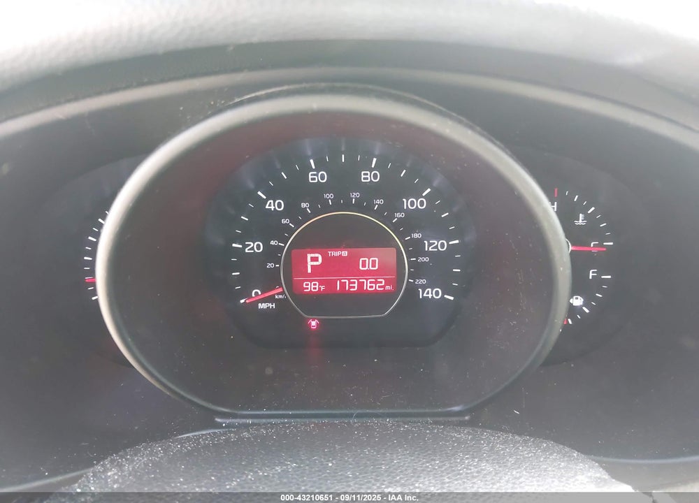 2014 KIA SOUL VIN: KNDJN2A24E7067927