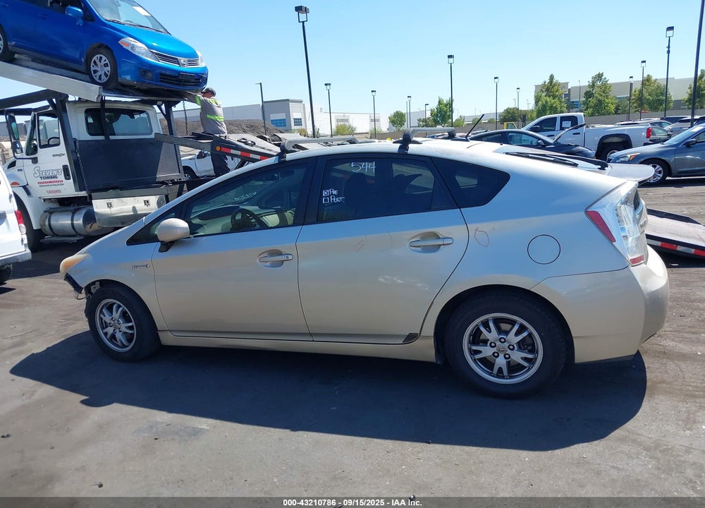 2011 TOYOTA PRIUS TWO VIN: JTDKN3DU5B0259448