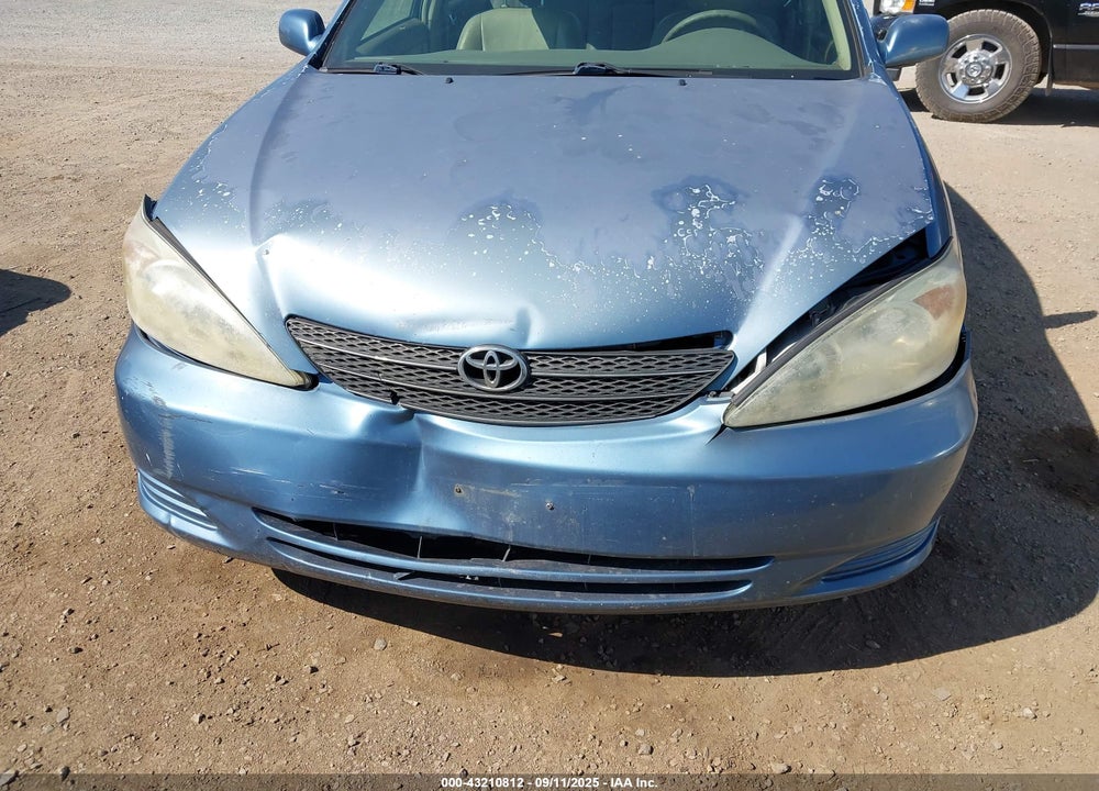 2002 TOYOTA CAMRY XLE VIN: 4T1BE30K72U640307