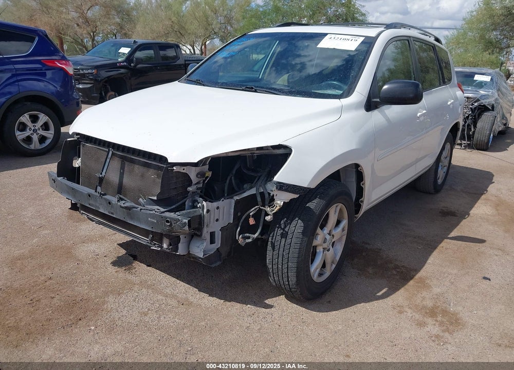 2011 TOYOTA RAV4 VIN: JTMZK4DV2B5027558