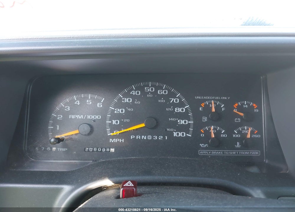 1999 CHEVROLET TAHOE LS VIN: 1GNEK13R8XJ323790