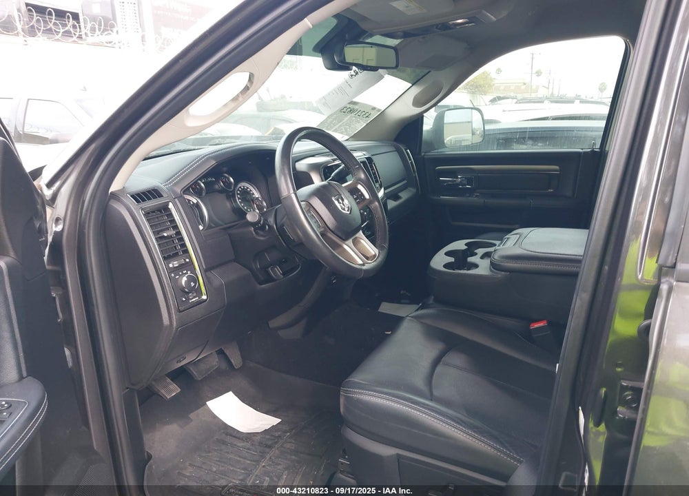 2018 RAM 2500 VIN: 3C6UR5FL5JG261084