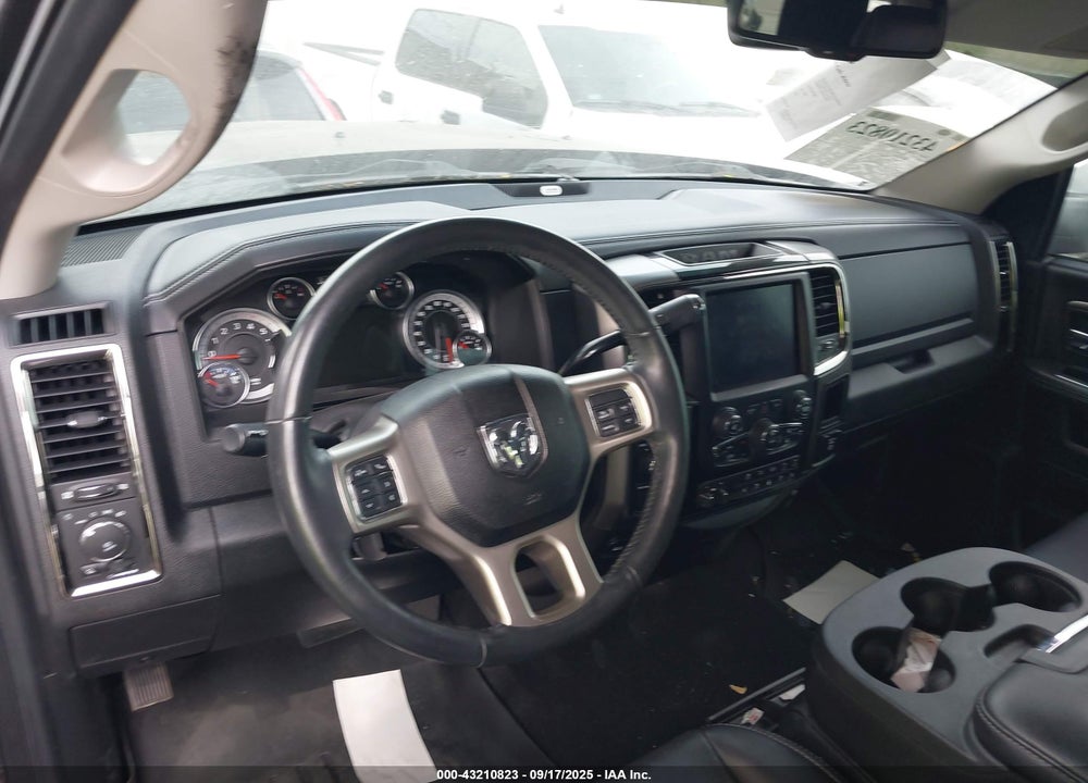 2018 RAM 2500 VIN: 3C6UR5FL5JG261084