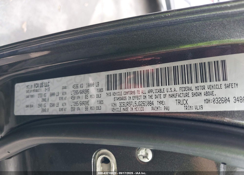 2018 RAM 2500 VIN: 3C6UR5FL5JG261084