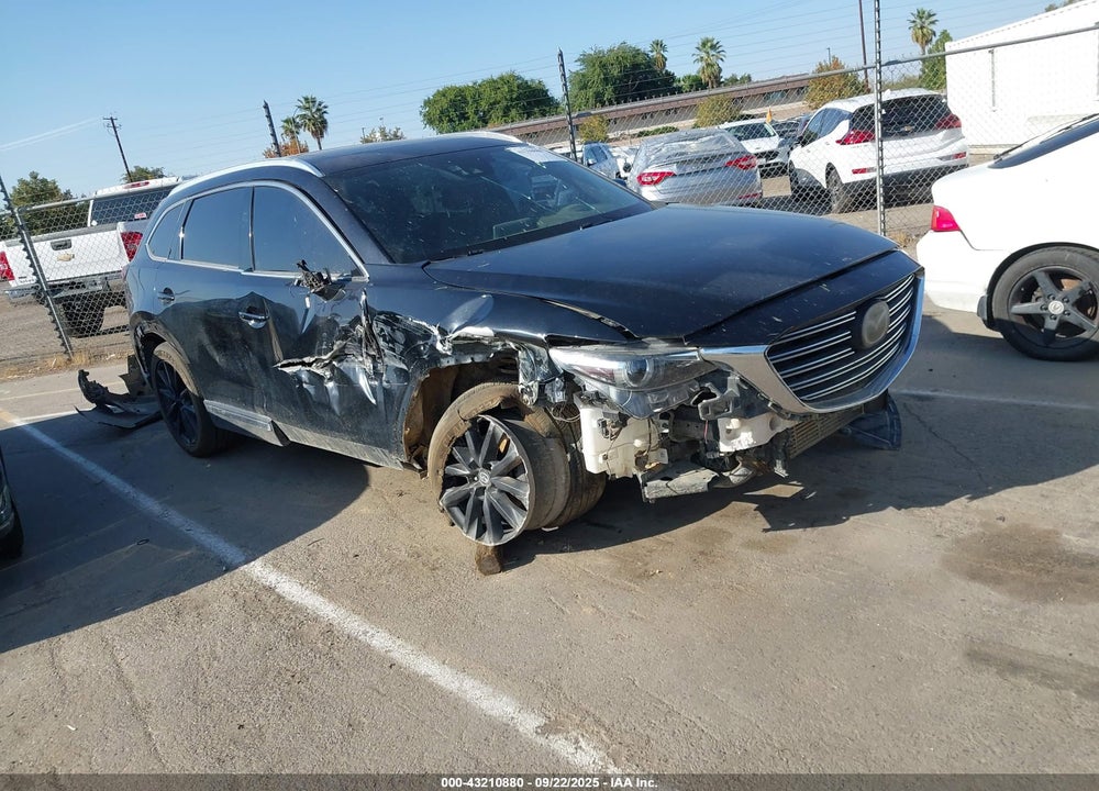 2016 MAZDA CX-9 SIGNATURE VIN: JM3TCBEY1G0105730
