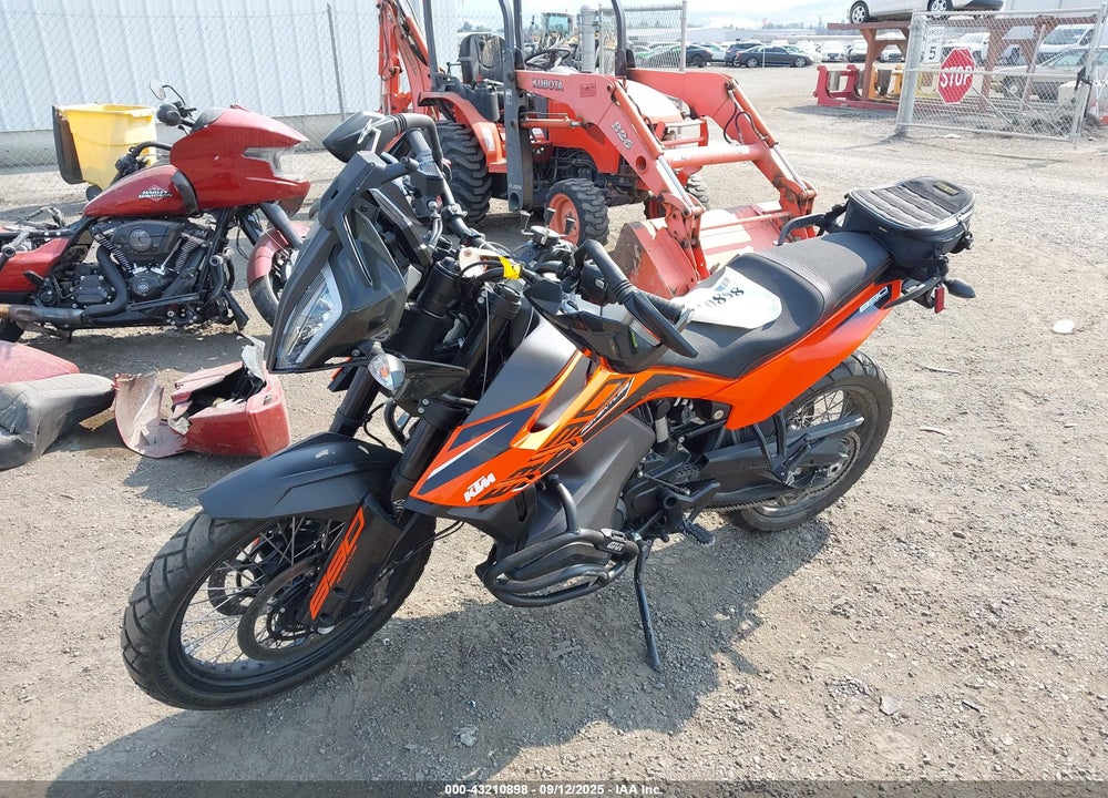 2022 KTM 890 ADVENTURE VIN: VBKTS6407NM835435