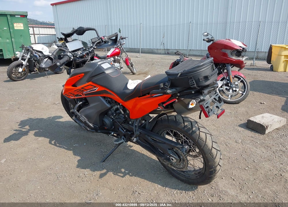 2022 KTM 890 ADVENTURE VIN: VBKTS6407NM835435