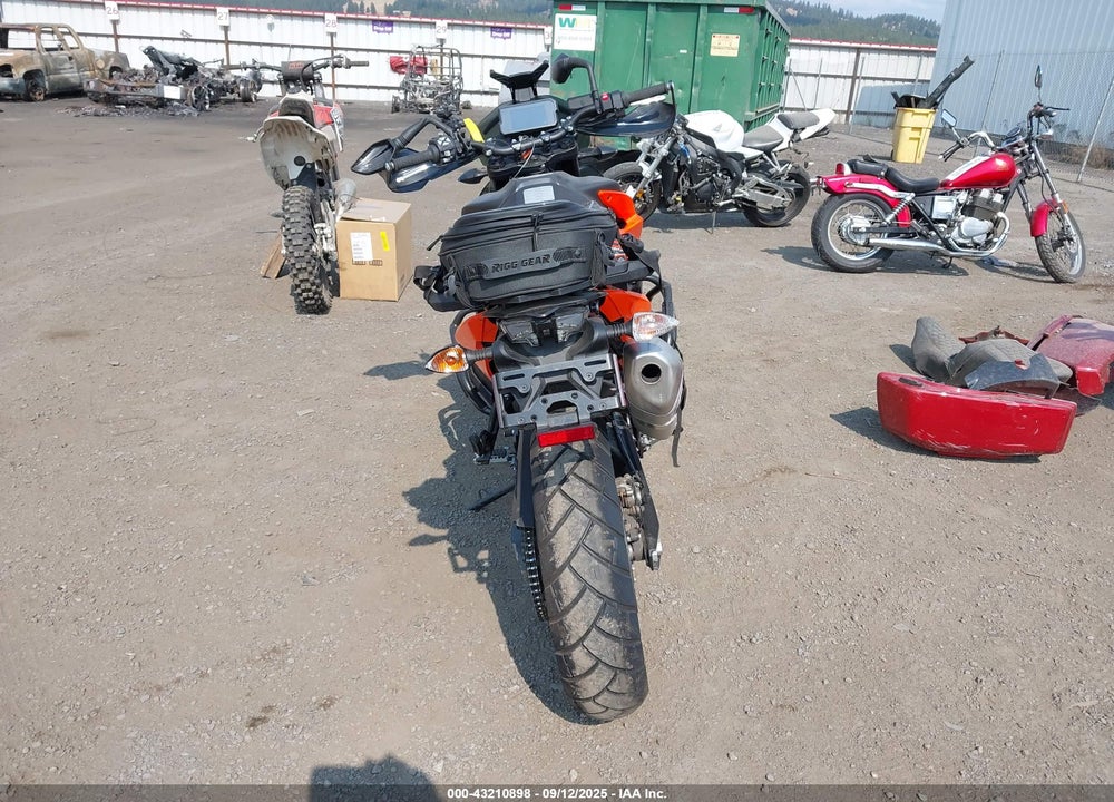 2022 KTM 890 ADVENTURE VIN: VBKTS6407NM835435