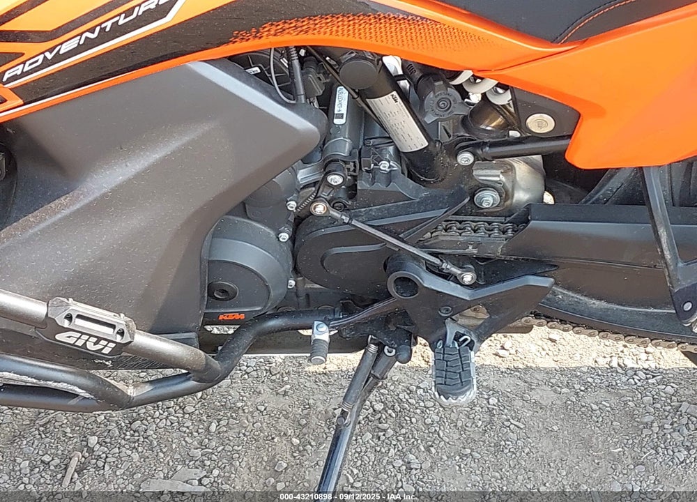 2022 KTM 890 ADVENTURE VIN: VBKTS6407NM835435