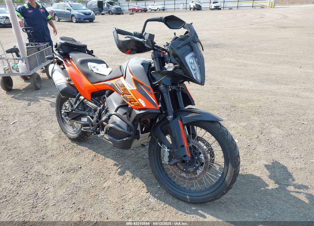 2022 KTM 890 ADVENTURE VIN: VBKTS6407NM835435