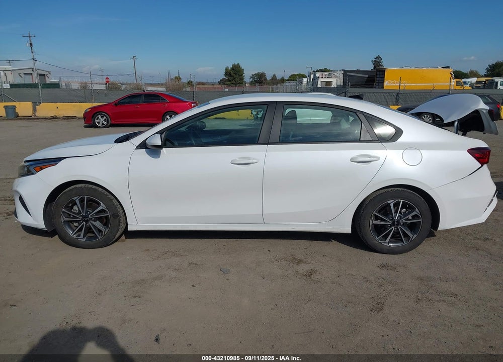 2023 KIA FORTE VIN: 3KPF24AD1PE603540