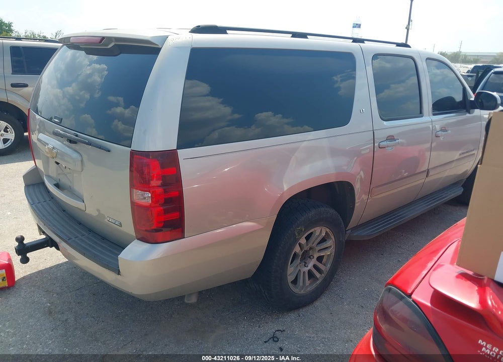 2007 CHEVROLET SUBURBAN 1500 LT VIN: 3GNFC16037G162975