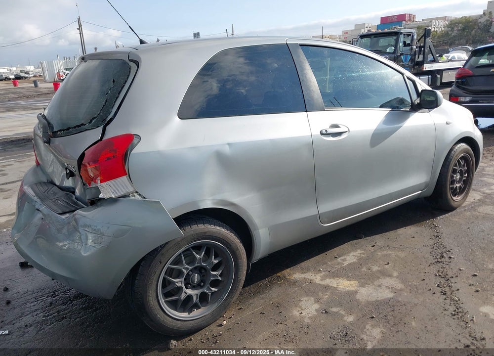2010 TOYOTA YARIS VIN: JTDJT4K32A5277635