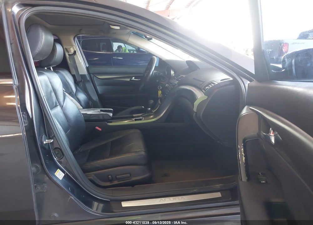 2012 ACURA TL VIN: 19UUA8F24CA034710
