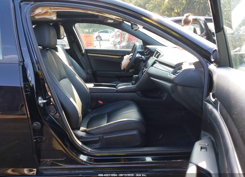 2017 HONDA CIVIC VIN: SHHFK7H81HU219505