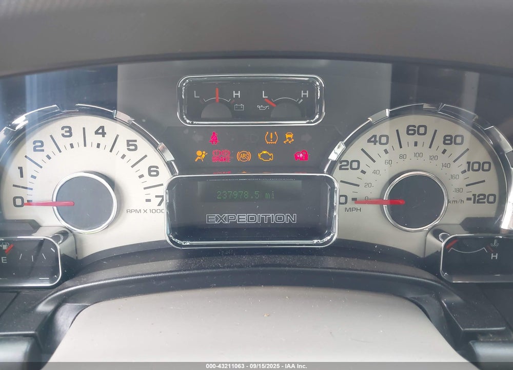 2011 FORD EXPEDITION VIN: 1FMJU1K55BEF06710
