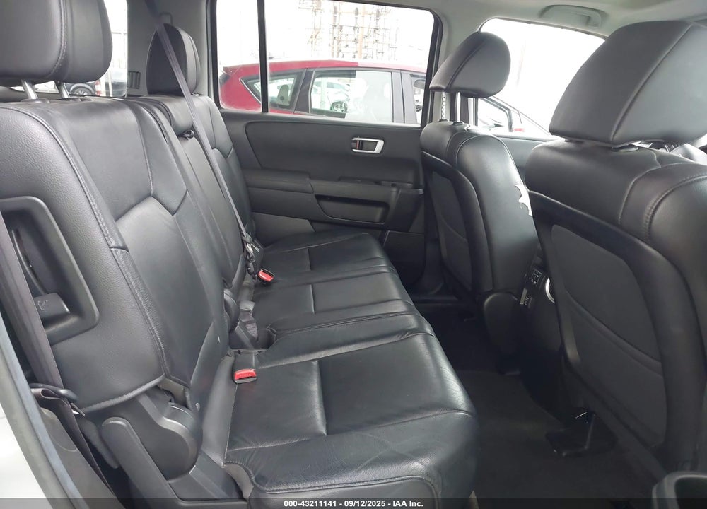 2013 HONDA PILOT VIN: 5FNYF3H78DB030536