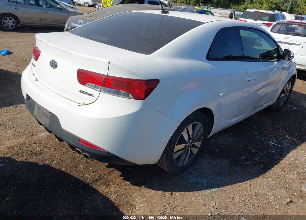 2013 KIA FORTE VIN: KNAFU6A25D5709384