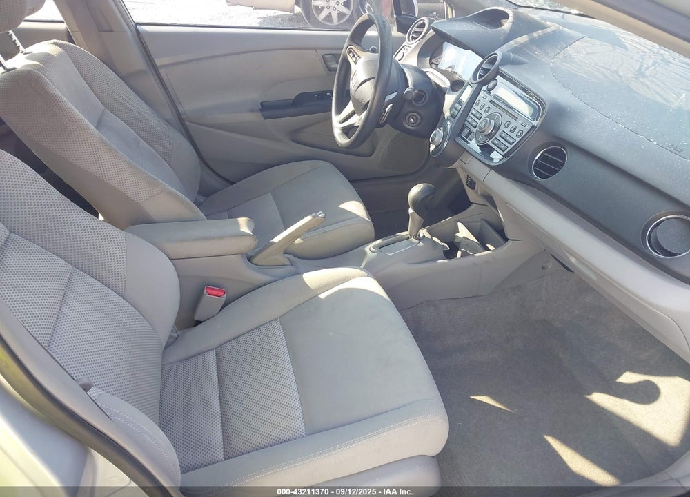 2011 HONDA INSIGHT VIN: JHMZE2H76BS002377