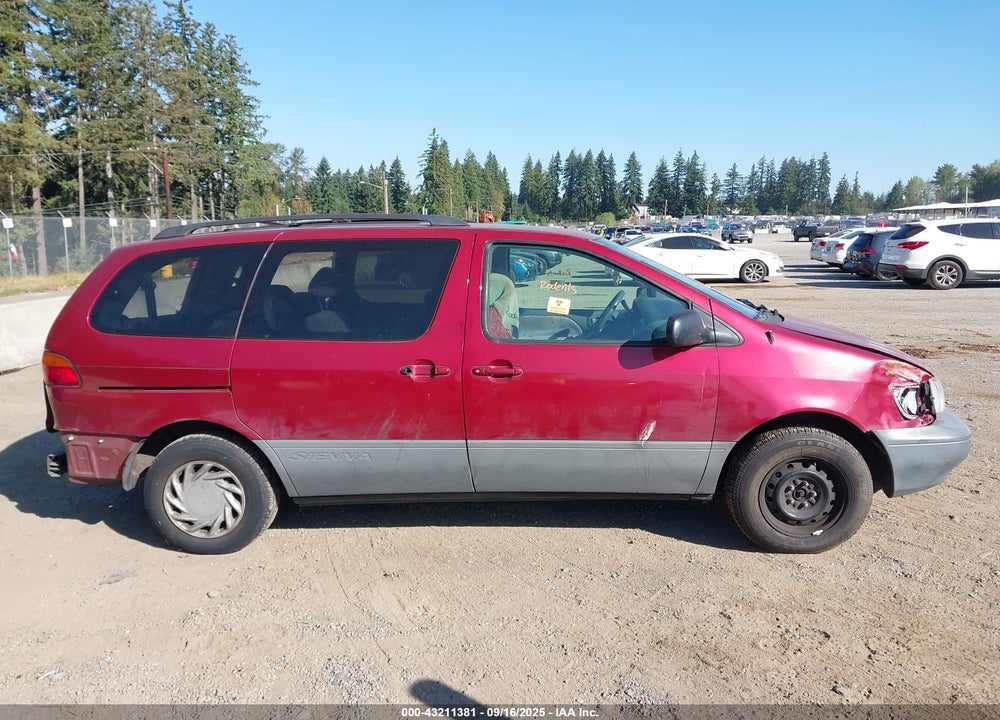 2000 TOYOTA SIENNA LE VIN: 4T3ZF13C7YU228117