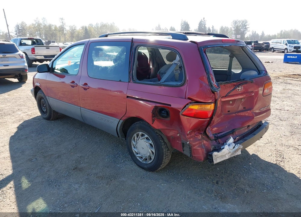 2000 TOYOTA SIENNA LE VIN: 4T3ZF13C7YU228117