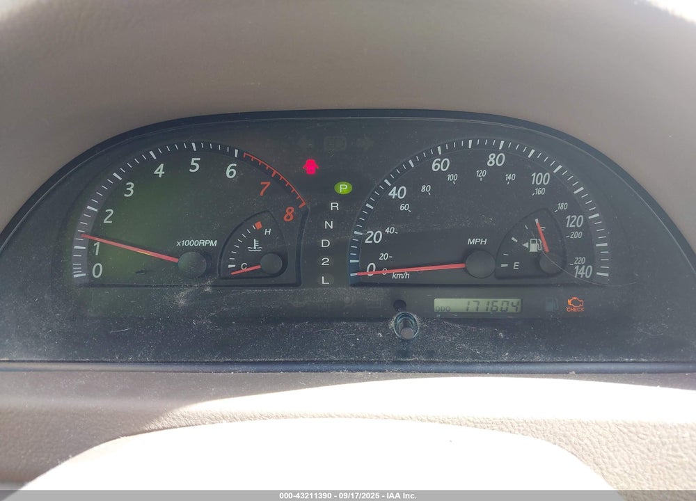 2002 TOYOTA CAMRY LE VIN: 4T1BE30K12U577799