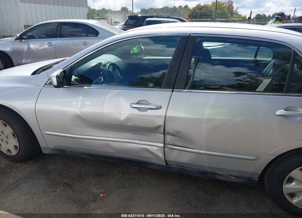2003 HONDA ACCORD 2.4 LX VIN: 1HGCM563X3A109808