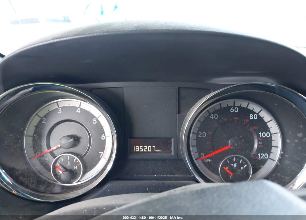 2017 DODGE GRAND CARAVAN VIN: 2C4RDGCG2HR685505