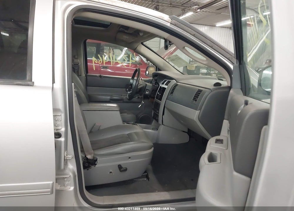 2007 DODGE DURANGO VIN: 1D8HB58237F541679