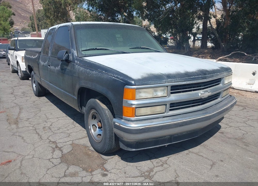 1997 CHEVROLET C1500 FLEETSIDE VIN: 2GCEC19R4V1271384