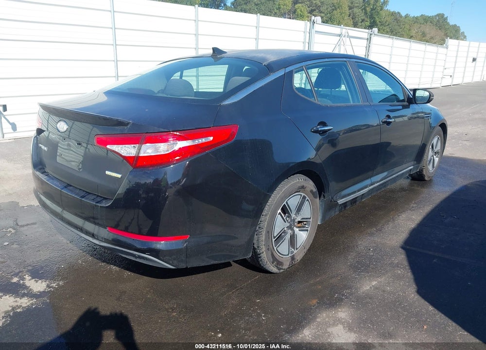 2011 KIA OPTIMA HYBRID VIN: KNAGM4AD3B5004476