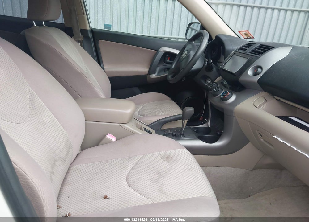 2008 TOYOTA RAV4 VIN: JTMBD33V285205159