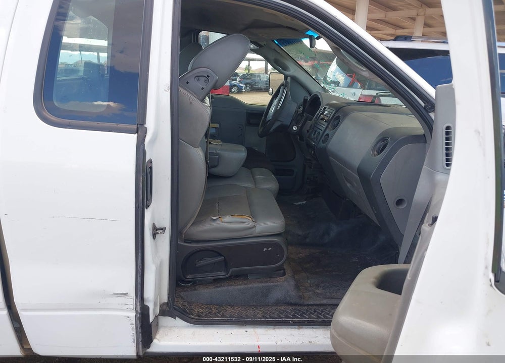 2007 FORD F-150 STX/XL/XLT VIN: 1FTRF12227KC15615