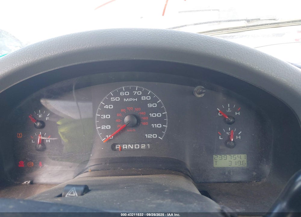 2007 FORD F-150 STX/XL/XLT VIN: 1FTRF12227KC15615