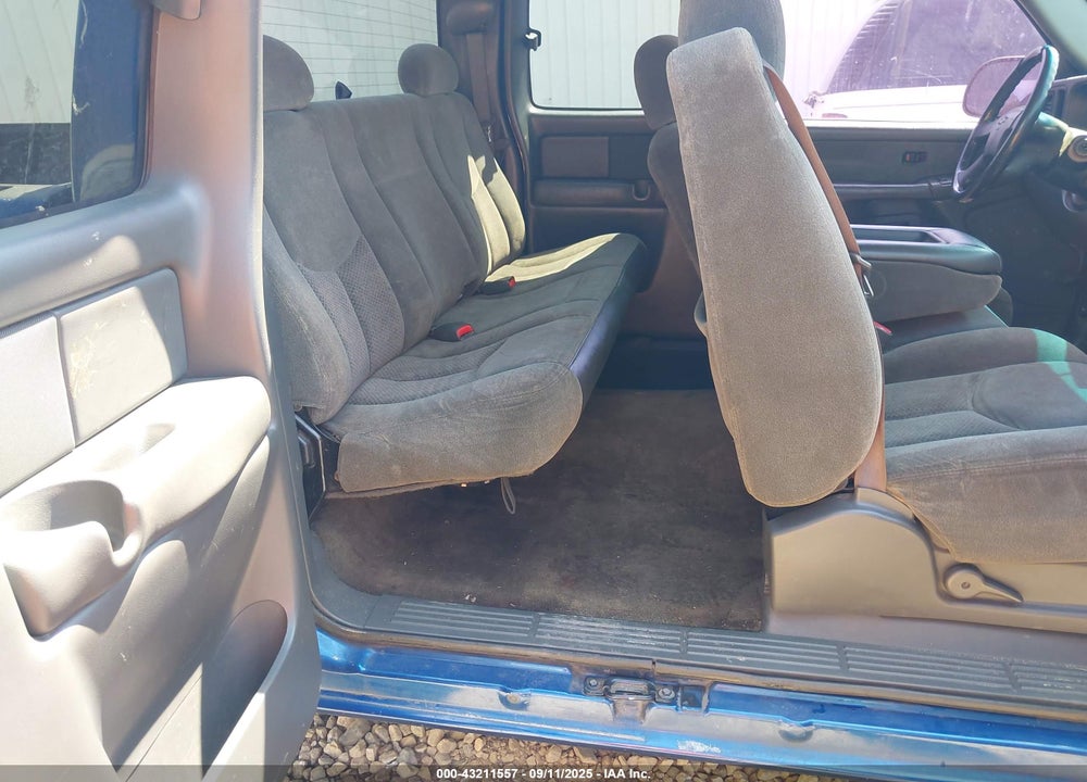 2003 CHEVROLET SILVERADO 1500 LS VIN: 2GCEC19V331287019