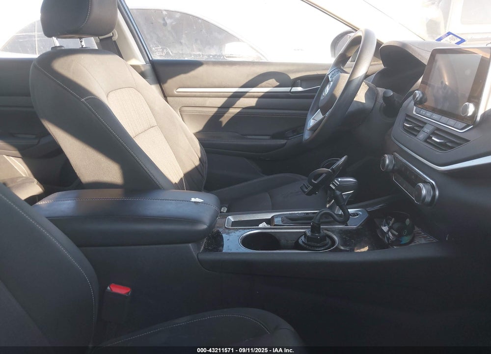 2021 NISSAN ALTIMA SV FWD VIN: 1N4BL4DV6MN359252