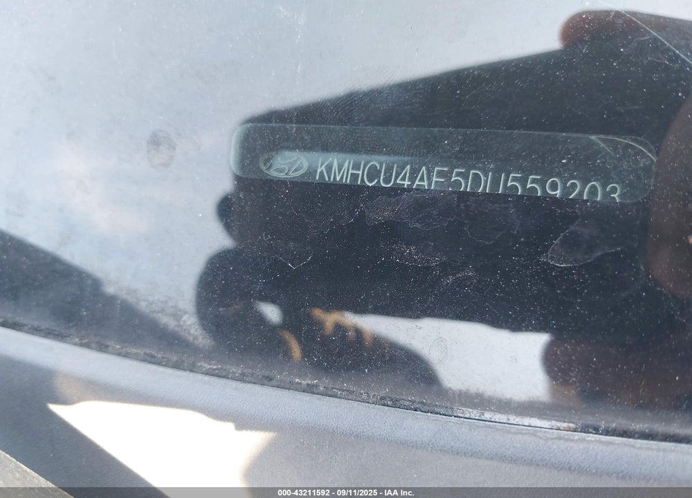2013 HYUNDAI ACCENT VIN: KMHCU4AE5DU559203